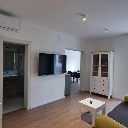 Apartmán In 35590 Biograd Na Moru