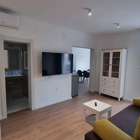 Apartmán In 35590 Biograd Na Moru